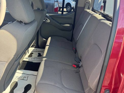 Used 2019 Nissan Frontier SV AWD/4WD image 11