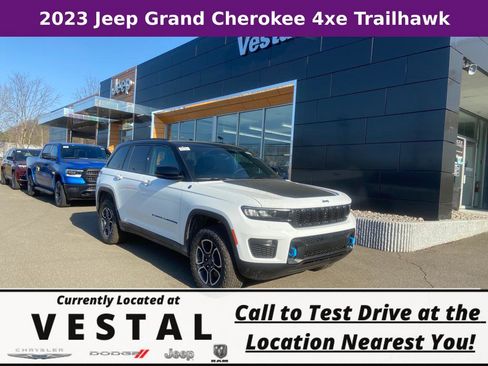 New 2023 Jeep Grand Cherokee Trailhawk image 1