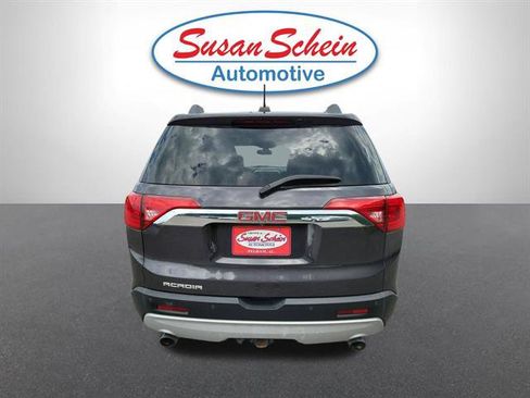 Used 2017 GMC Acadia SLT FWD image 25