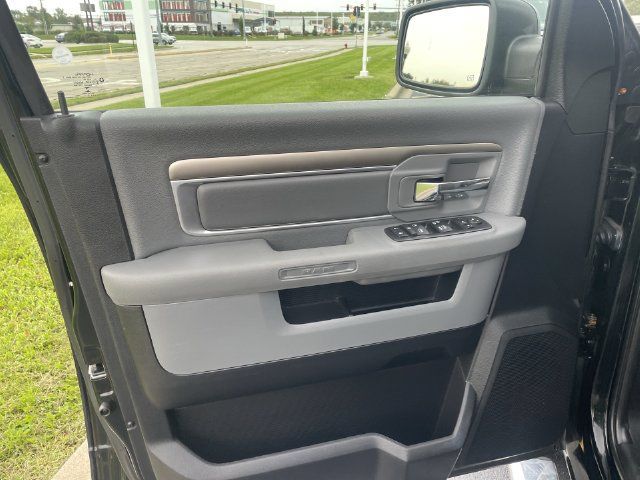 Used 2017 RAM 1500 Big Horn AWD/4WD image 14