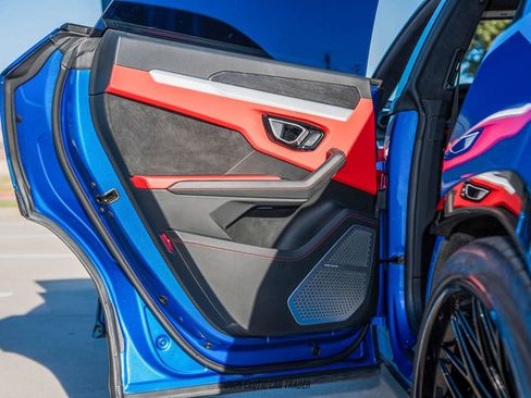 Used 2019 Lamborghini Urus image 41