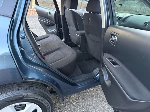 Used 2013 Nissan Rogue S image 18