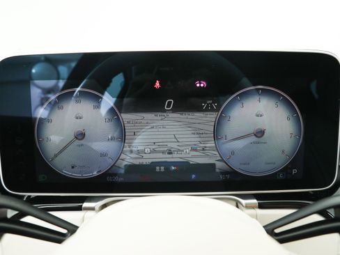 Used 2024 Mercedes-Benz Maybach S 580 4MATIC image 32