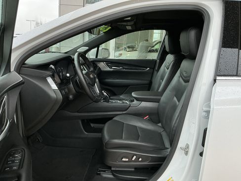Used 2023 Cadillac XT5 Premium Luxury image 7