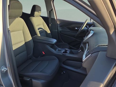 Used 2023 GMC Terrain SLE w/ Driver Convenience Package image 19