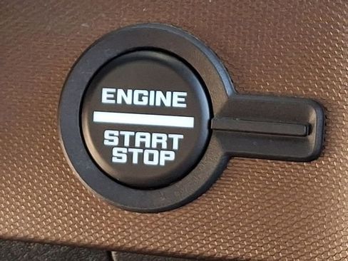 Used 2023 Ford Bronco Outer Banks image 30