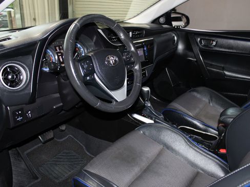 Used 2018 Toyota Corolla SE FWD image 20