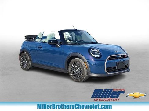 Used 2025 MINI Cooper S image 1