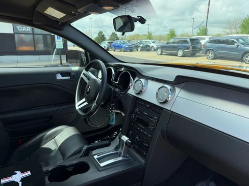 Used 2008 Ford Mustang Coupe RWD image 21