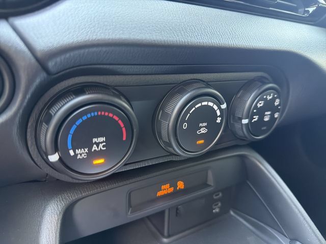 Used 2025 MAZDA MX-5 Miata Sport RWD image 19