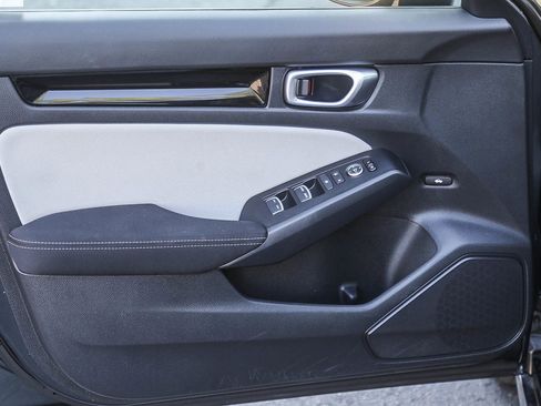 Used 2023 Honda Civic EX image 19