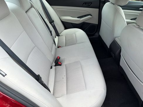 Used 2025 Nissan Altima 2.5 SV FWD image 15