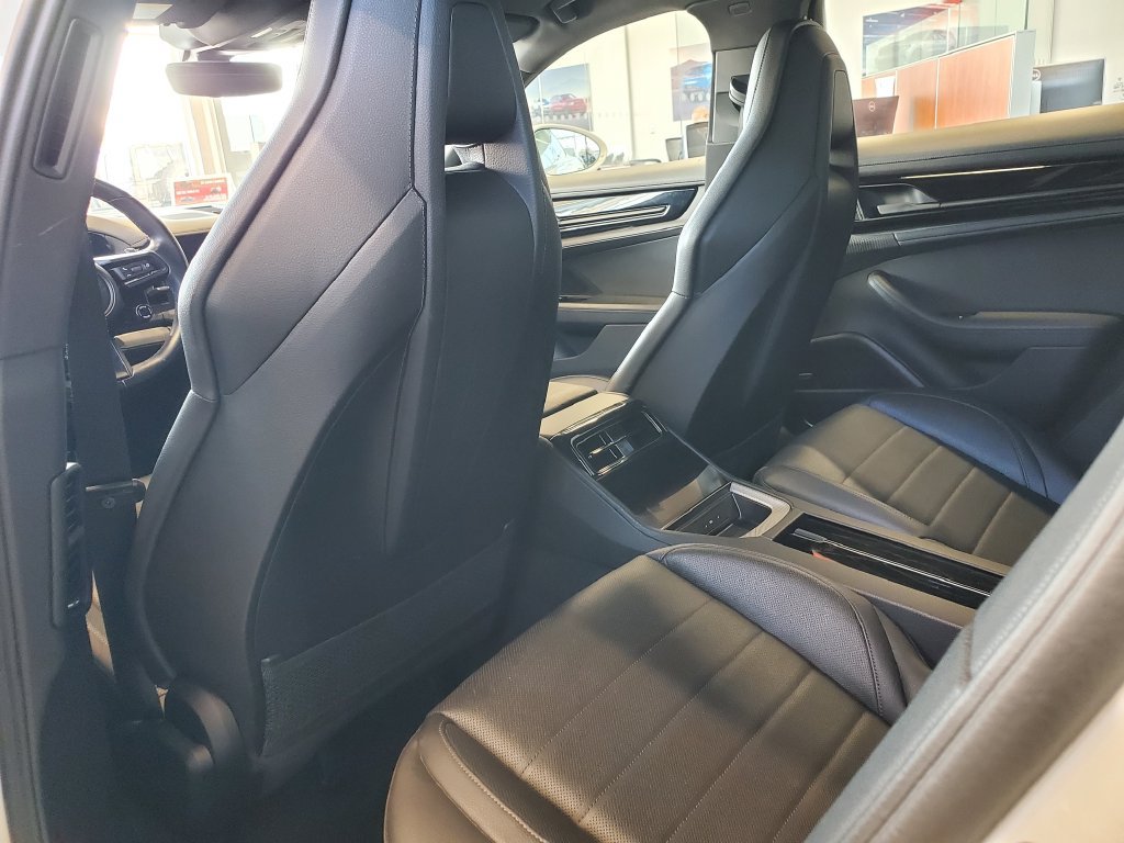 Used 2025 Porsche Panamera 4 AWD/4WD image 10