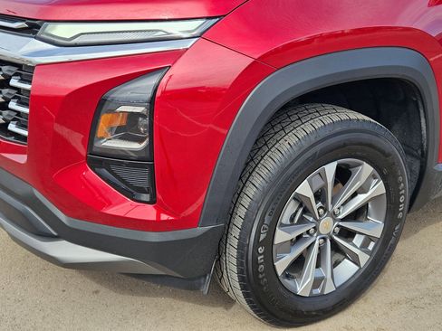 Used 2026 Chevrolet Equinox LT image 11