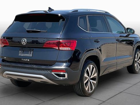 Used 2024 Volkswagen Taos SE FWD image 12