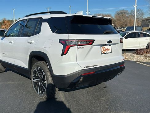 New 2026 Chevrolet Equinox RS w/ LPO, Floor Liner Package image 6