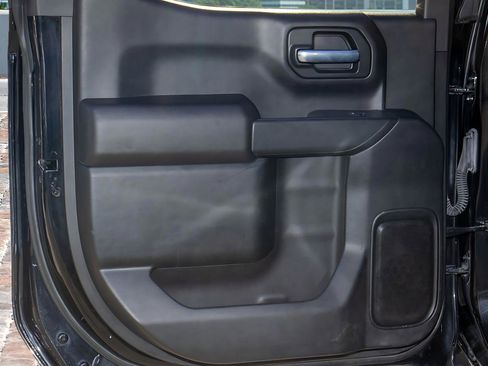 Used 2021 Chevrolet Silverado 1500 Custom AWD/4WD image 15