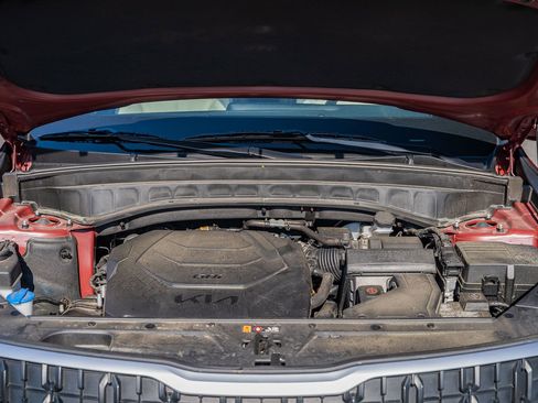 Used 2023 Kia Telluride EX w/ EX Captain's Chair Package image 23