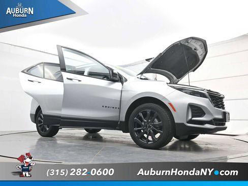 Used 2022 Chevrolet Equinox RS w/ Infotainment Package AWD/4WD image 31