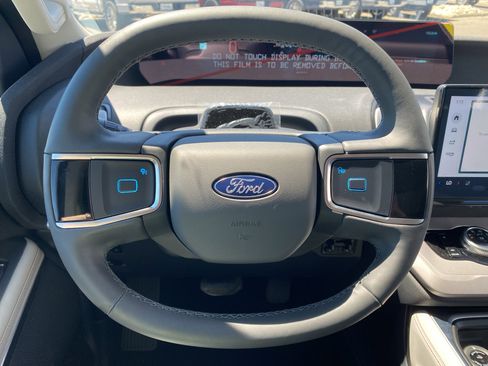 New 2025 Ford Expedition Max Active image 10