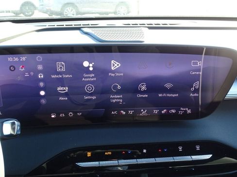 New 2025 Buick Enclave Preferred w/ LPO, Floor Liner Package image 32