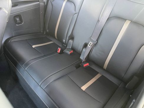 New 2025 MAZDA CX-90 Plug-In Hybrid w/ Premium Plus image 17