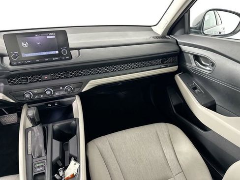 Used 2023 Honda Accord LX image 24