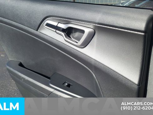 Used 2024 Kia Sportage LX image 23