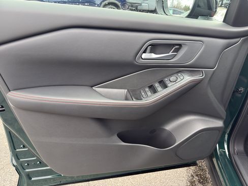 New 2026 Nissan Rogue SV AWD/4WD image 13