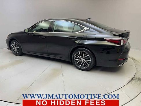 Used 2024 Lexus ES 350 w/ Premium Package image 3