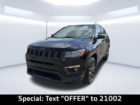 Used 2021 Jeep Compass Latitude w/ Sun and Sound Group FWD image 3