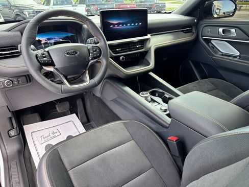 Used 2026 Ford Explorer Tremor w/ Tremor Ultimate Package AWD/4WD image 13