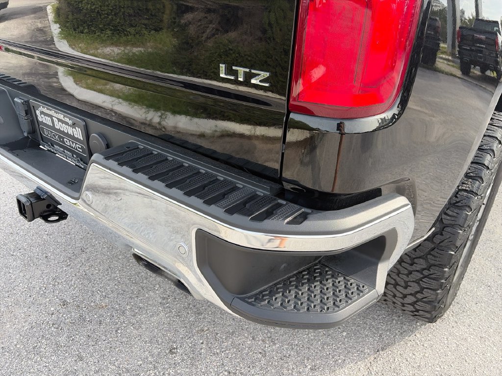 Certified 2022 Chevrolet Silverado 1500 LTZ w/ LTZ Premium Package AWD/4WD image 37