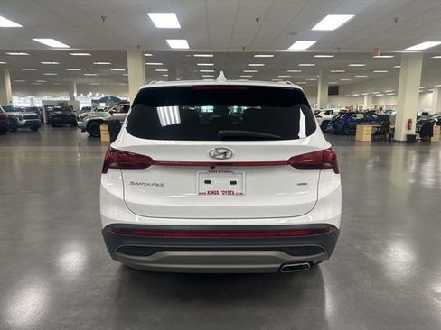 Used 2023 Hyundai Santa Fe SE AWD/4WD image 6