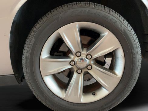 Used 2015 Dodge Challenger SXT w/ Driver Convenience Group RWD image 38