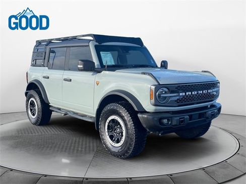 Used 2022 Ford Bronco Badlands image 7