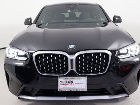 Used 2022 BMW X4 xDrive30i w/ Convenience Package image 9