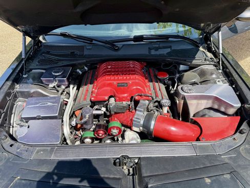 Used 2017 Dodge Challenger SRT Hellcat RWD image 21