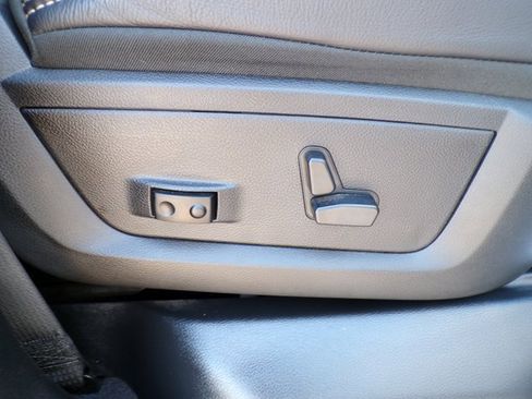 Used 2020 RAM 3500 Limited image 13