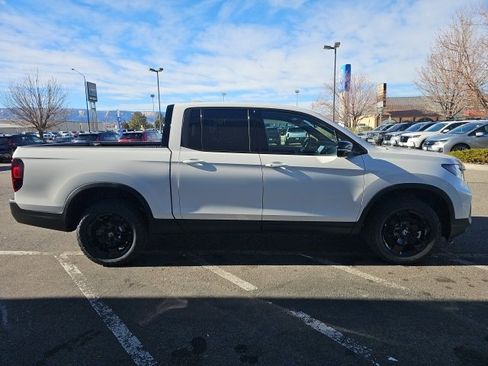 New 2026 Honda Ridgeline Black Edition image 4