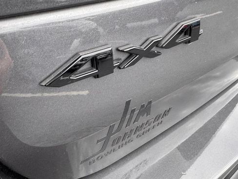 Used 2024 Jeep Grand Cherokee L Laredo AWD/4WD image 9