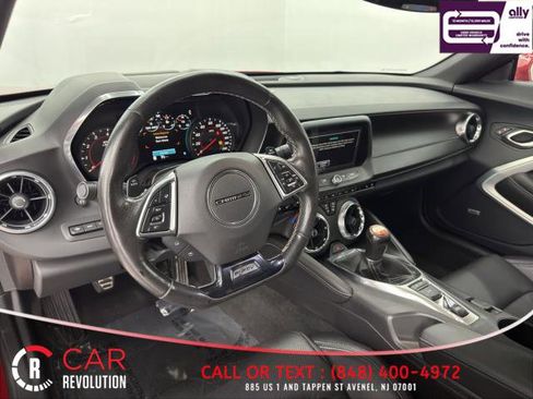 Used 2017 Chevrolet Camaro SS image 16