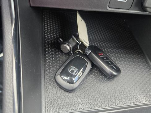 Used 2023 Honda CR-V LX image 17