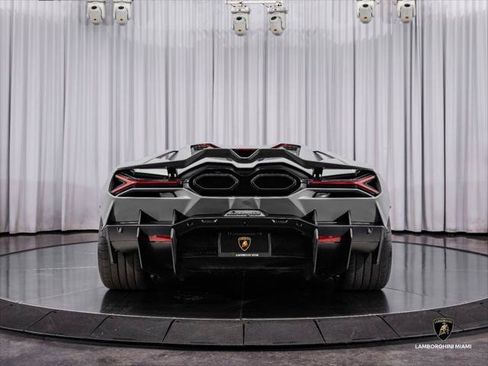 Used 2024 Lamborghini Revuelto AWD/4WD image 17