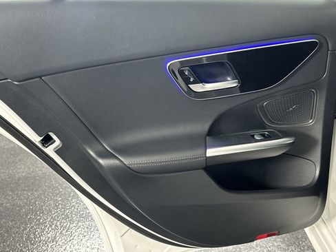 Used 2025 Mercedes-Benz C 300 Sedan image 29