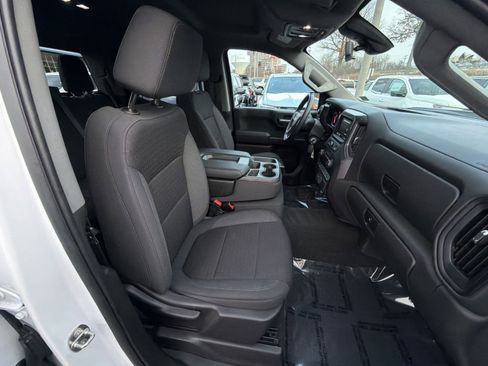 Used 2022 Chevrolet Silverado 1500 Custom w/ LPO, Blackout Package image 26