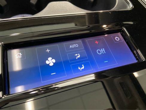 Used 2024 Lincoln Navigator L Reserve image 29