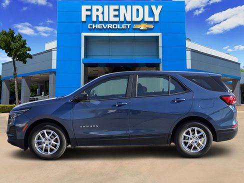 Used 2024 Chevrolet Equinox LS image 4