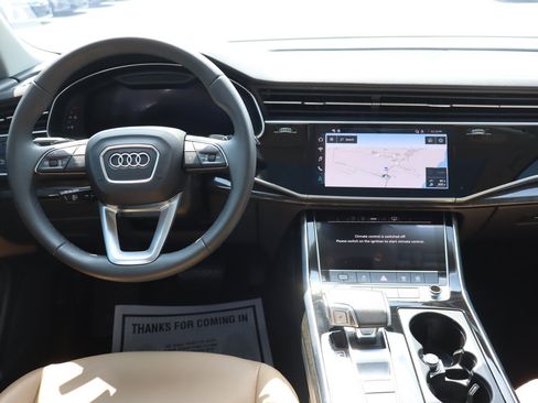Used 2023 Audi Q7 2.0T Premium w/ Convenience Package AWD/4WD image 14