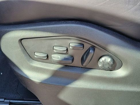 Certified 2022 Porsche Cayenne Turbo image 28